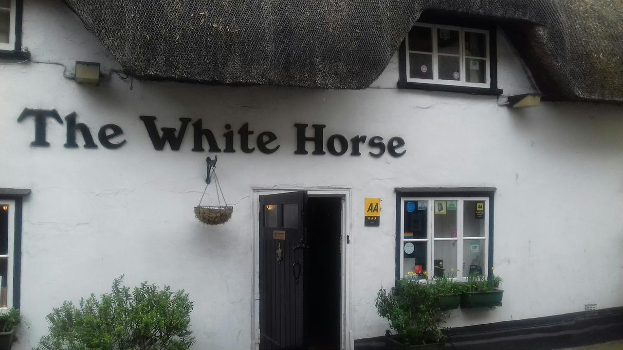 White Horse Inn Andover Extérieur photo